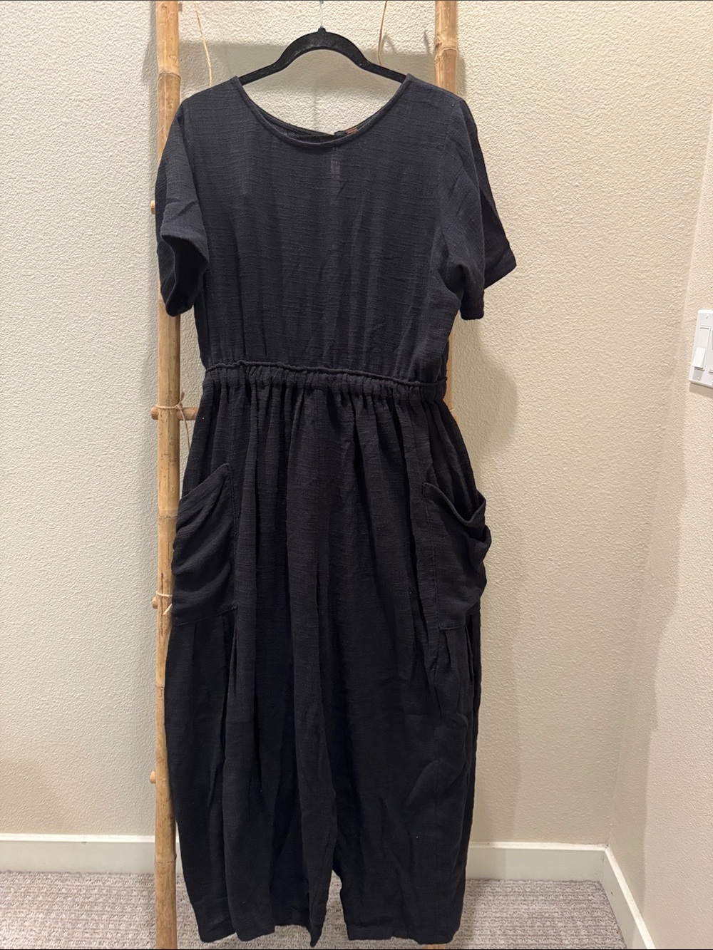 Free People Black Short-Sleeve Women’s Jumper with Pockets